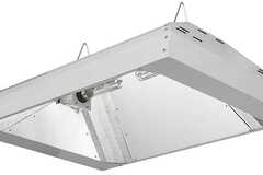 Sell: Sun System LEC 630 - 347 / 480 Volt w/ 3100K or 4200K Lamps