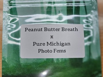 Vente: Peanut Butter Breath x Pure Michigan - 10 Photo Fems